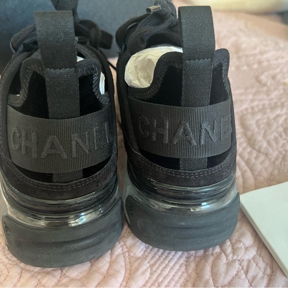 Chanel Sneakers in all black suede - Picture 5 of 9